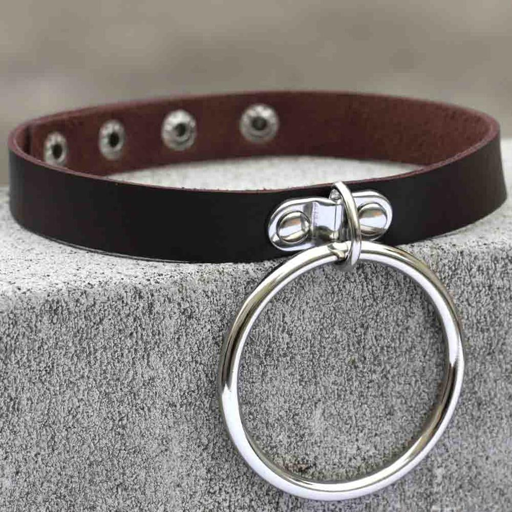 Big Ring Dark BrownLeather Choker